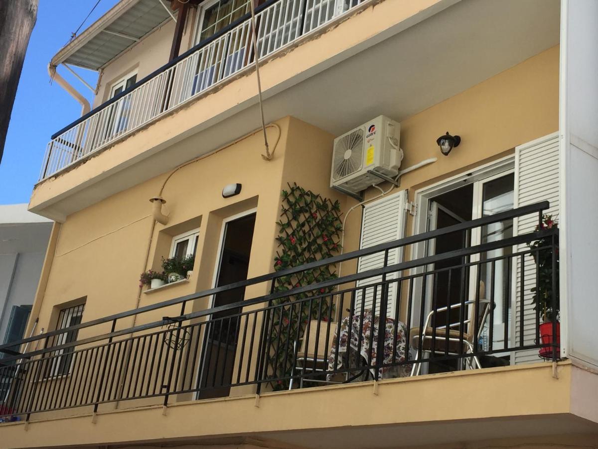 Nefeli'S Python Apartment Preveza Exterior foto